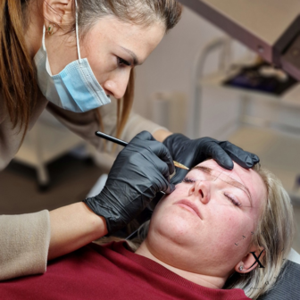 Browmapping &amp; Henna brows