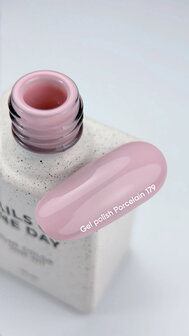 179 NOTD CG Porcelain