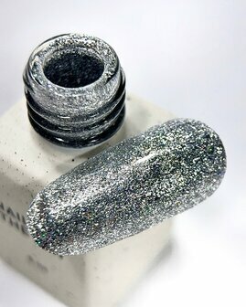 Color Of The Month Dec 25 -Super Humans