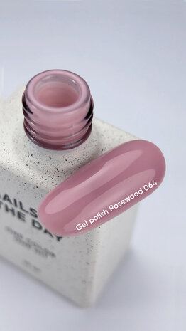 064 NOTD CG Rosewood